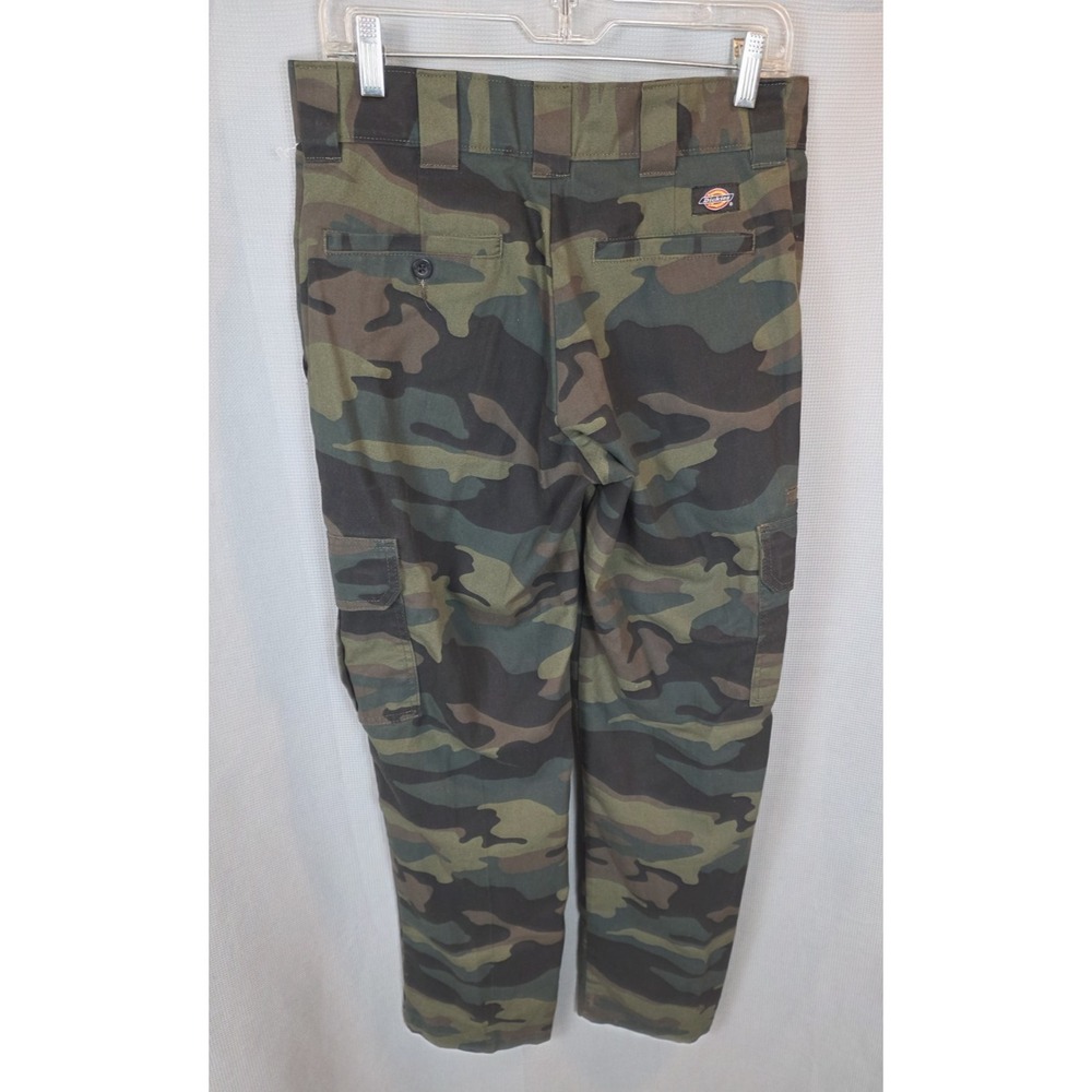 Dickies Men's Regular Fit Straight Leg Twill Cargo Pant, Camo, 31 x 30 - Picture 2 of 6